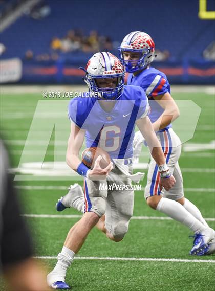 Thumbnail 1 in Brennan vs Westlake (UIL 6A Area Playoff) photogallery.