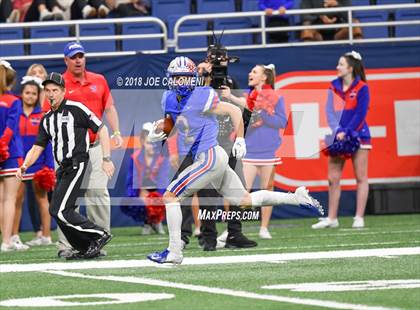 Thumbnail 3 in Brennan vs Westlake (UIL 6A Area Playoff) photogallery.