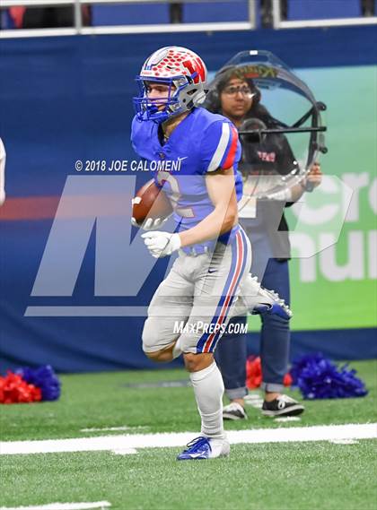 Thumbnail 1 in Brennan vs Westlake (UIL 6A Area Playoff) photogallery.