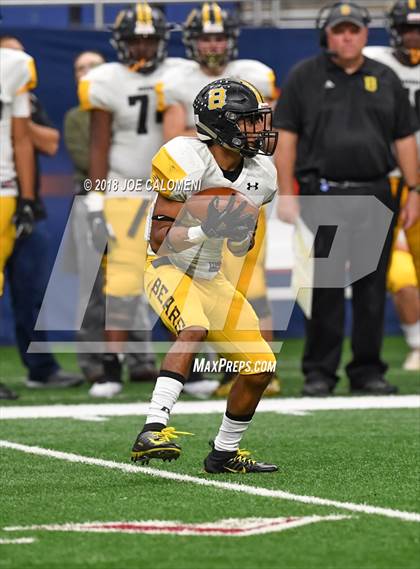 Thumbnail 1 in Brennan vs Westlake (UIL 6A Area Playoff) photogallery.