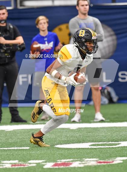 Thumbnail 1 in Brennan vs Westlake (UIL 6A Area Playoff) photogallery.