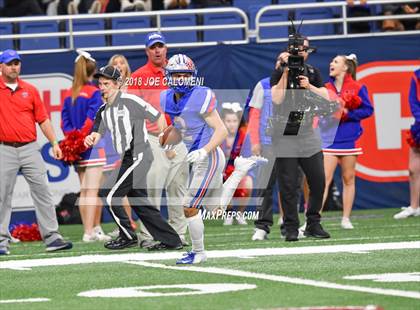 Thumbnail 1 in Brennan vs Westlake (UIL 6A Area Playoff) photogallery.