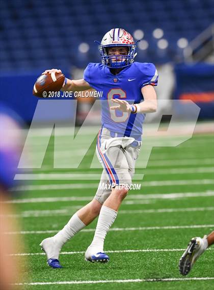Thumbnail 3 in Brennan vs Westlake (UIL 6A Area Playoff) photogallery.