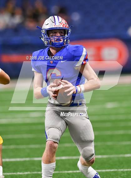 Thumbnail 2 in Brennan vs Westlake (UIL 6A Area Playoff) photogallery.
