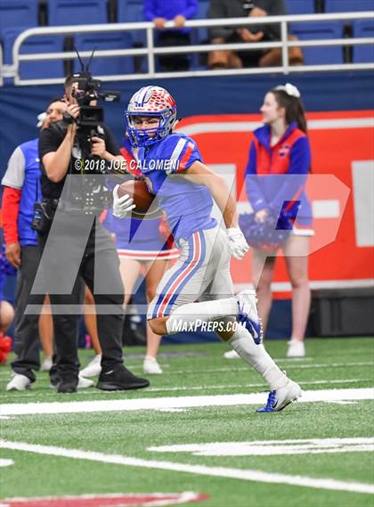 Thumbnail 2 in Brennan vs Westlake (UIL 6A Area Playoff) photogallery.