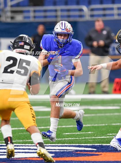 Thumbnail 3 in Brennan vs Westlake (UIL 6A Area Playoff) photogallery.