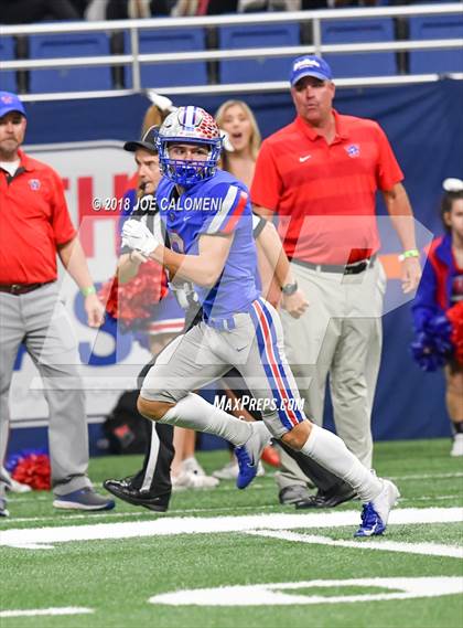 Thumbnail 2 in Brennan vs Westlake (UIL 6A Area Playoff) photogallery.