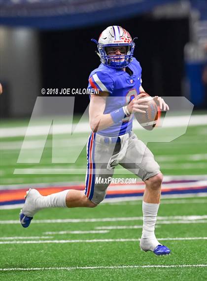 Thumbnail 1 in Brennan vs Westlake (UIL 6A Area Playoff) photogallery.
