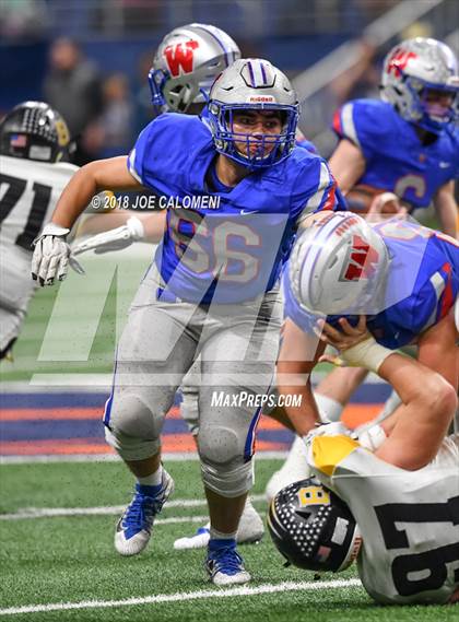 Thumbnail 3 in Brennan vs Westlake (UIL 6A Area Playoff) photogallery.