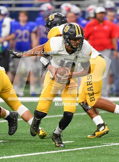 Thumbnail 3 in Brennan vs Westlake (UIL 6A Area Playoff) photogallery.