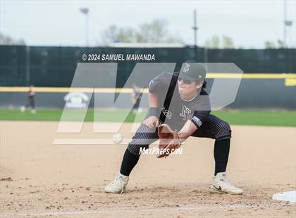 Thumbnail 2 in  Newbury Park @ Crespi photogallery.
