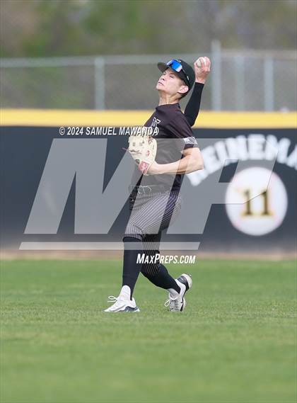 Thumbnail 3 in  Newbury Park @ Crespi photogallery.