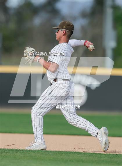 Thumbnail 2 in  Newbury Park @ Crespi photogallery.