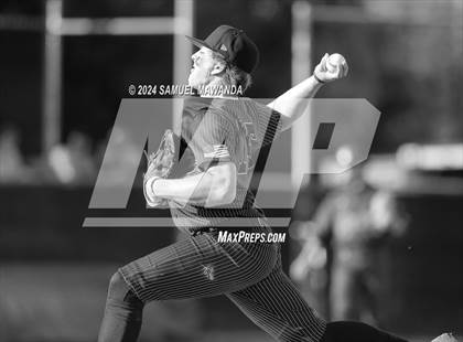 Thumbnail 1 in  Newbury Park @ Crespi photogallery.