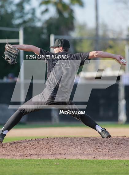 Thumbnail 1 in  Newbury Park @ Crespi photogallery.