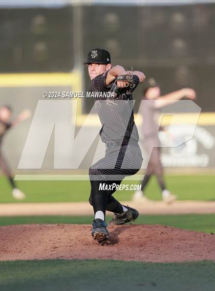Thumbnail 2 in  Newbury Park @ Crespi photogallery.