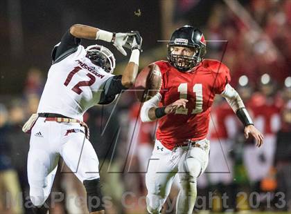 Thumbnail 1 in Lowell vs. Muskegon  (MHSAA Region 1- Division 2 District Final) photogallery.