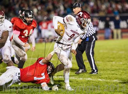 Thumbnail 1 in Lowell vs. Muskegon  (MHSAA Region 1- Division 2 District Final) photogallery.