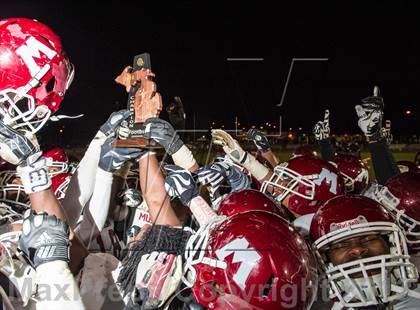 Thumbnail 1 in Lowell vs. Muskegon  (MHSAA Region 1- Division 2 District Final) photogallery.