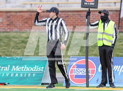 Thumbnail 1 in Adrian vs. East Buchanan (MSHSAA Class 1 Championship) photogallery.