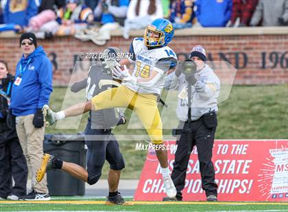 Thumbnail 3 in Adrian vs. East Buchanan (MSHSAA Class 1 Championship) photogallery.