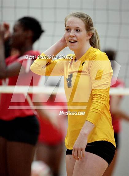 Thumbnail 3 in Fossil Ridge vs Mansfield Legacy photogallery.