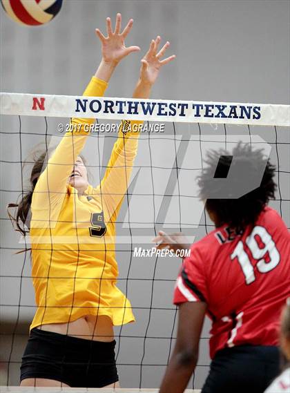 Thumbnail 2 in Fossil Ridge vs Mansfield Legacy photogallery.