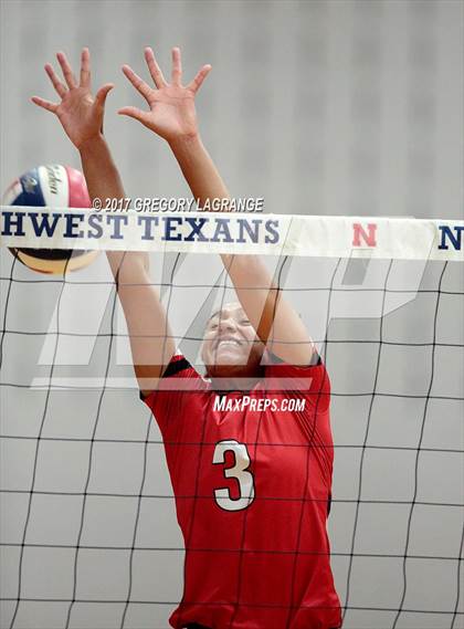 Thumbnail 2 in Fossil Ridge vs Mansfield Legacy photogallery.