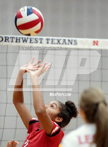 Thumbnail 3 in Fossil Ridge vs Mansfield Legacy photogallery.