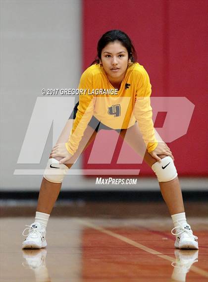 Thumbnail 1 in Fossil Ridge vs Mansfield Legacy photogallery.