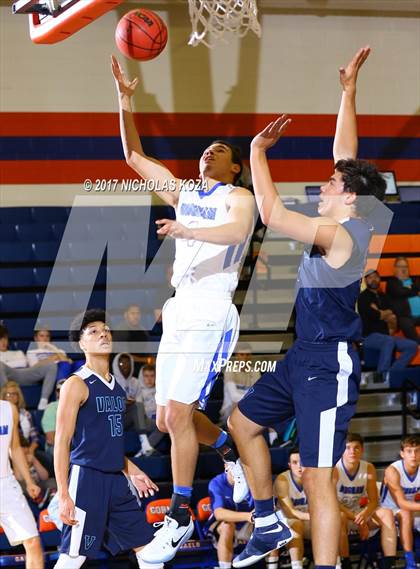 Thumbnail 1 in Valor Christian vs. Bingham (Tarkanian Classic) photogallery.