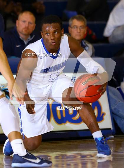 Thumbnail 2 in Valor Christian vs. Bingham (Tarkanian Classic) photogallery.