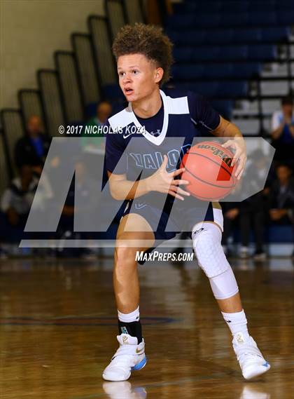 Thumbnail 3 in Valor Christian vs. Bingham (Tarkanian Classic) photogallery.