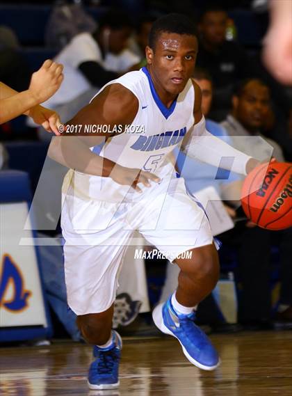 Thumbnail 3 in Valor Christian vs. Bingham (Tarkanian Classic) photogallery.