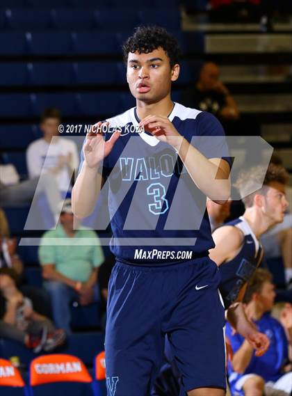 Thumbnail 2 in Valor Christian vs. Bingham (Tarkanian Classic) photogallery.