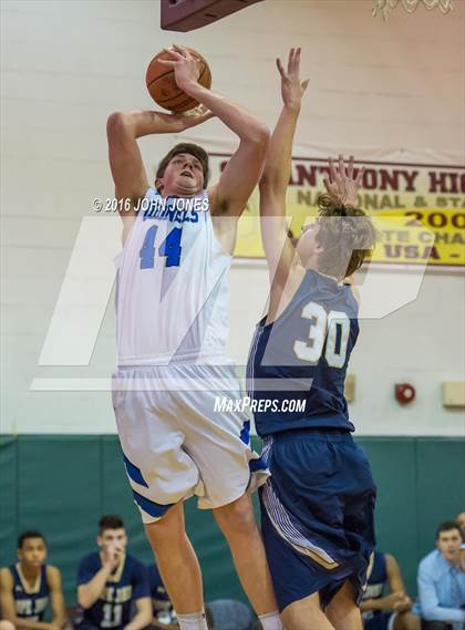 Thumbnail 2 in Pope John XXIII vs. Covington Catholic (Skyline Classic) photogallery.