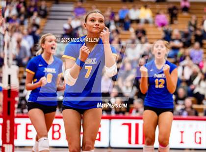 Thumbnail 2 in Notre Dame-Cathedral Latin @ Bloom-Carroll (OHSAA District III Semifinal) photogallery.