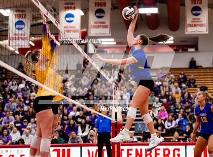 Thumbnail 1 in Notre Dame-Cathedral Latin @ Bloom-Carroll (OHSAA District III Semifinal) photogallery.