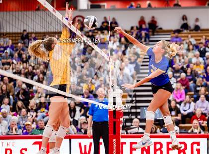 Thumbnail 3 in Notre Dame-Cathedral Latin @ Bloom-Carroll (OHSAA District III Semifinal) photogallery.