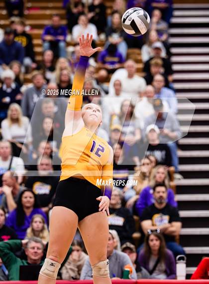 Thumbnail 1 in Notre Dame-Cathedral Latin @ Bloom-Carroll (OHSAA District III Semifinal) photogallery.