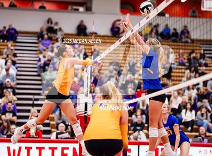 Thumbnail 2 in Notre Dame-Cathedral Latin @ Bloom-Carroll (OHSAA District III Semifinal) photogallery.