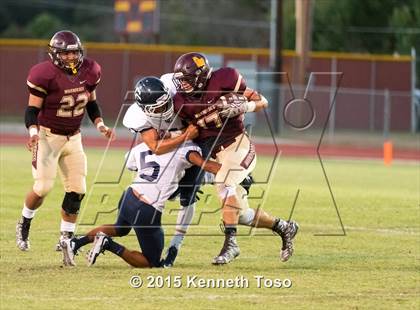 Thumbnail 2 in Central Catholic @ Devine photogallery.