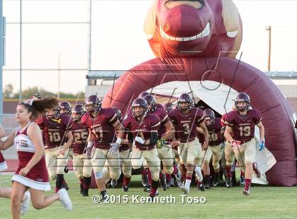 Thumbnail 2 in Central Catholic @ Devine photogallery.