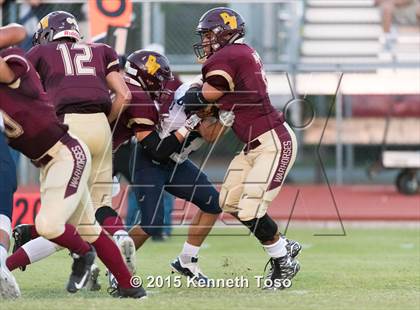 Thumbnail 2 in Central Catholic @ Devine photogallery.