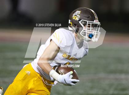 Thumbnail 3 in Bishop's vs. El Camino (CIF SDS D2 Final) photogallery.