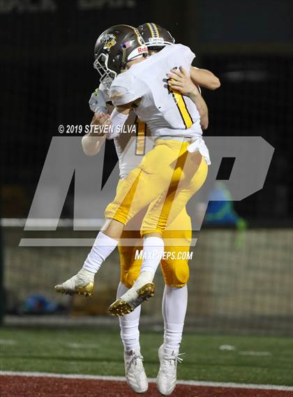Thumbnail 1 in Bishop's vs. El Camino (CIF SDS D2 Final) photogallery.