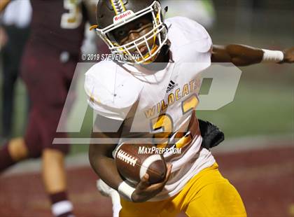 Thumbnail 1 in Bishop's vs. El Camino (CIF SDS D2 Final) photogallery.