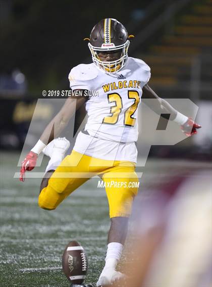 Thumbnail 2 in Bishop's vs. El Camino (CIF SDS D2 Final) photogallery.