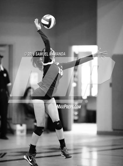 Thumbnail 3 in Granada Hills Charter vs Palisades (CIF LACS Final) photogallery.