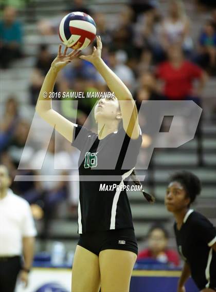 Thumbnail 3 in Granada Hills Charter vs Palisades (CIF LACS Final) photogallery.